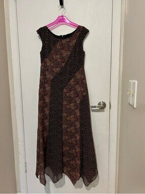 Brown paisley print dress